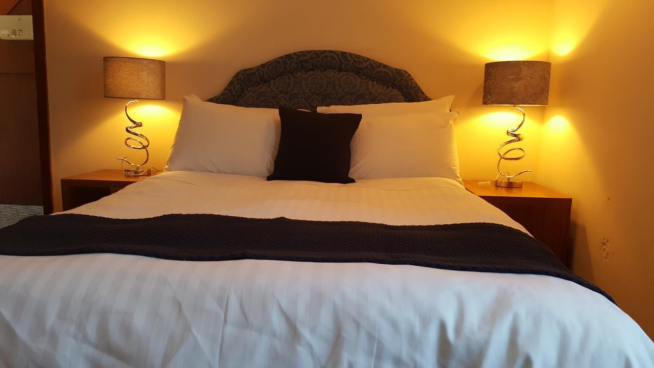 Airport Guest House Слау Екстер'єр фото