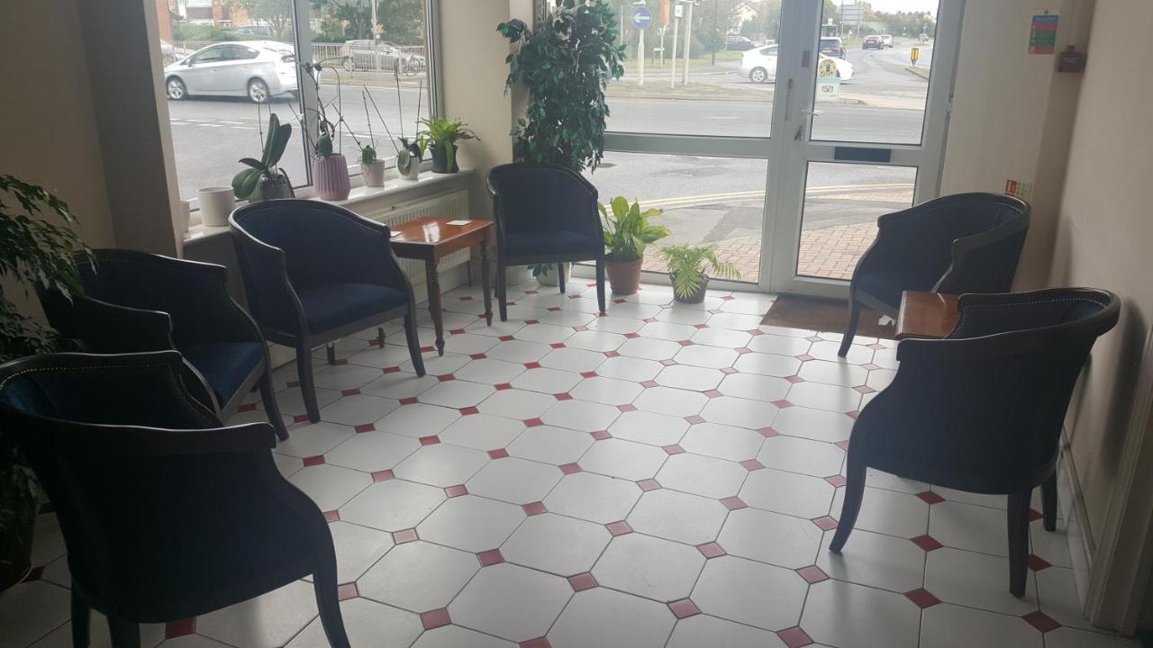Airport Guest House Слау Екстер'єр фото